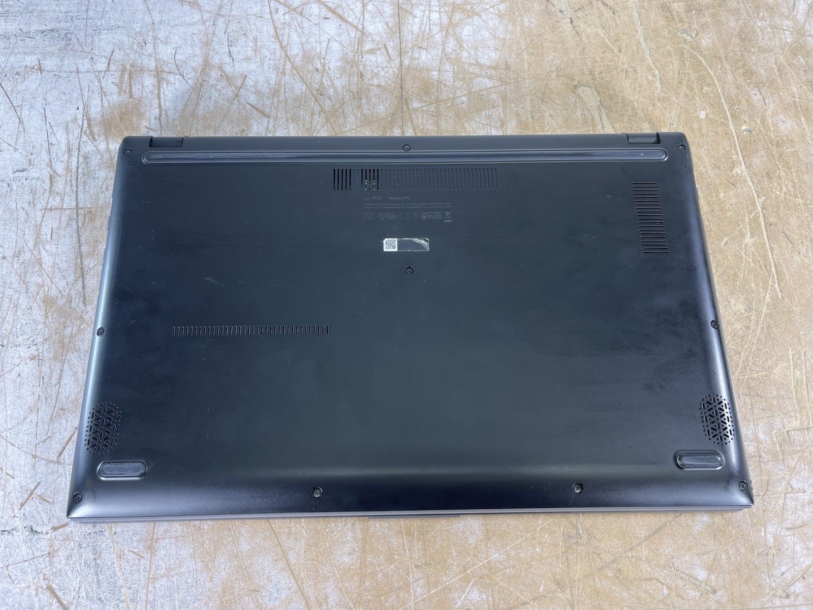 ASUS VIVOBOOK F512J i3-1005G1 @ 1.20 GHz, 12GB RAM, NO HDD/OS – (FOR PARTS)