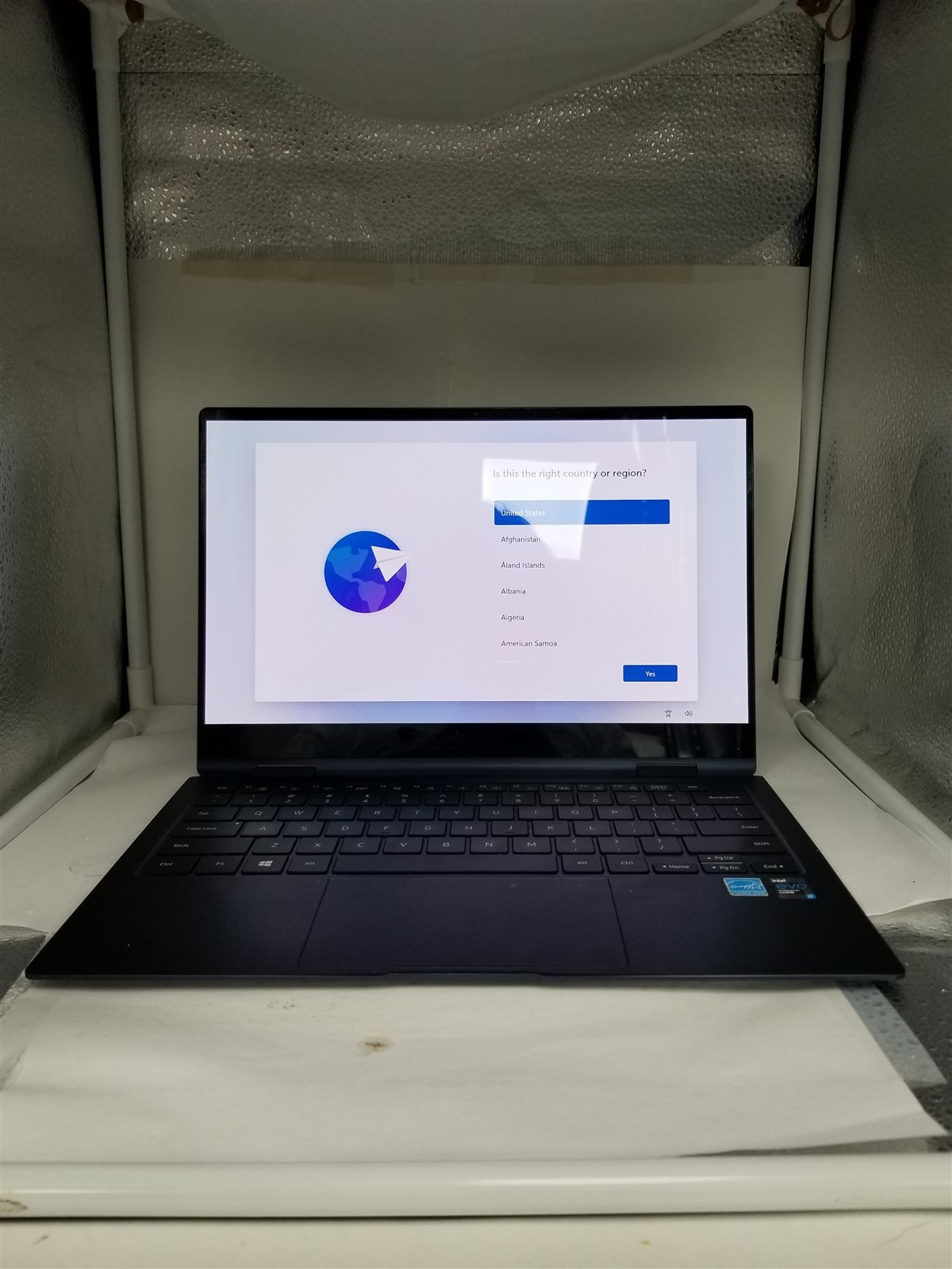 Samsung Galaxy Book Pro 360 Core i7 13.3″ 16GB/512GB Navy See Details VD6224