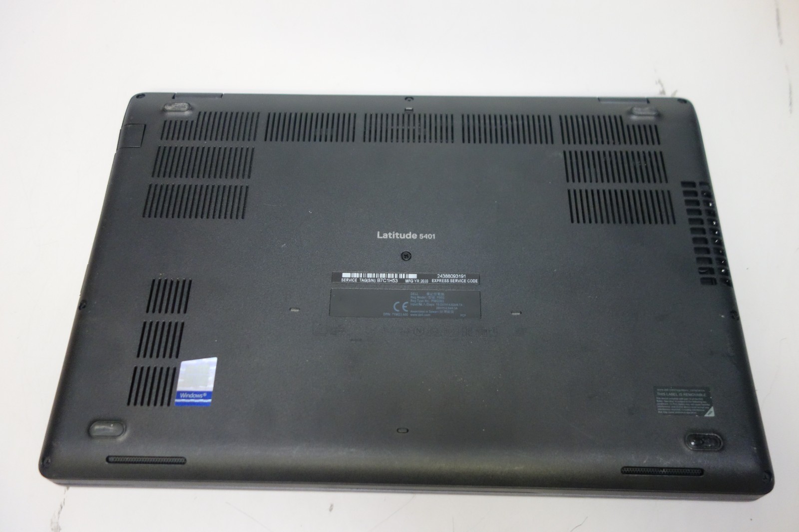 Dell Latitude 5401 14″ i7-9850H 2.6GHz 16GB/256GB m2 SSD [NO OS] Laptop + AC