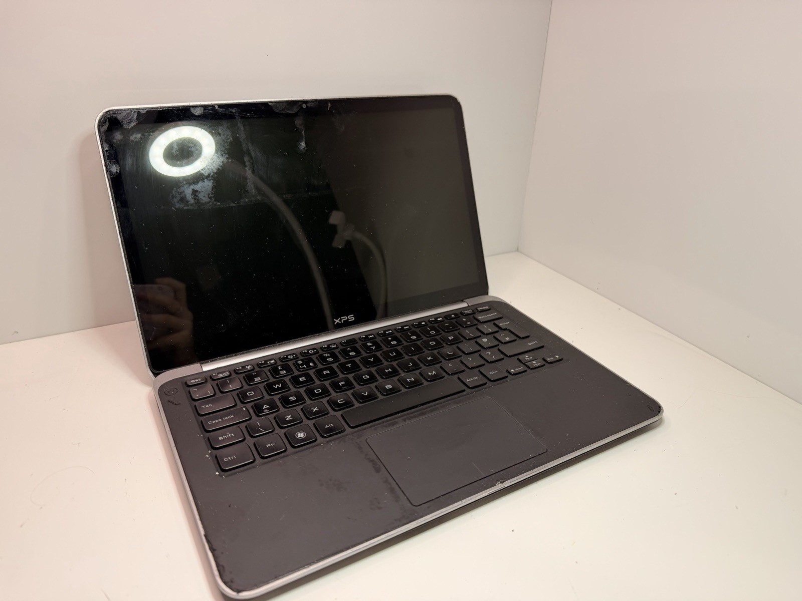 Dell XPS 13 L321X i7-2637M 4GB 128GB SSD 13″ Laptop Boots Damaged Case