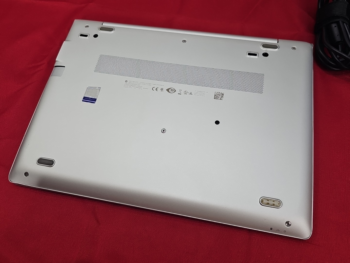 HP Elitebook 830 G6 14″ i7-8565u 1.8ghz 16GB RAM (NO SSD)