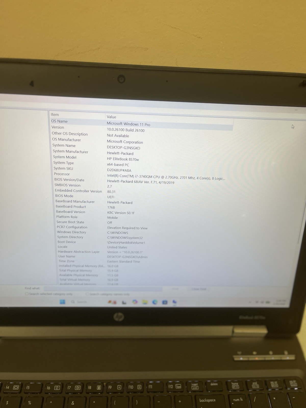 HP ELITEBOOK 8570W Core i7-3740QM 2.60 GHZ 16GB 256GB SSD 15.6″ LCD Win 11 Pro