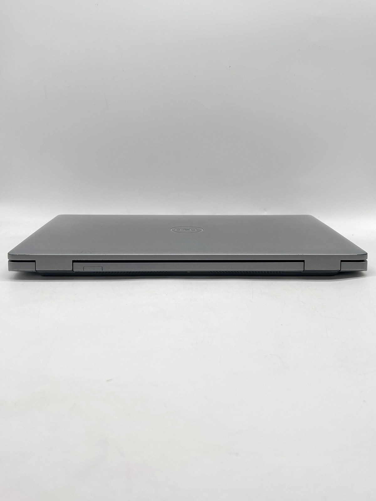 Dell Latitude 5520 15.6″ Intel Core i5-1145G7 16GB RAM 512GB SSD Gray – Used