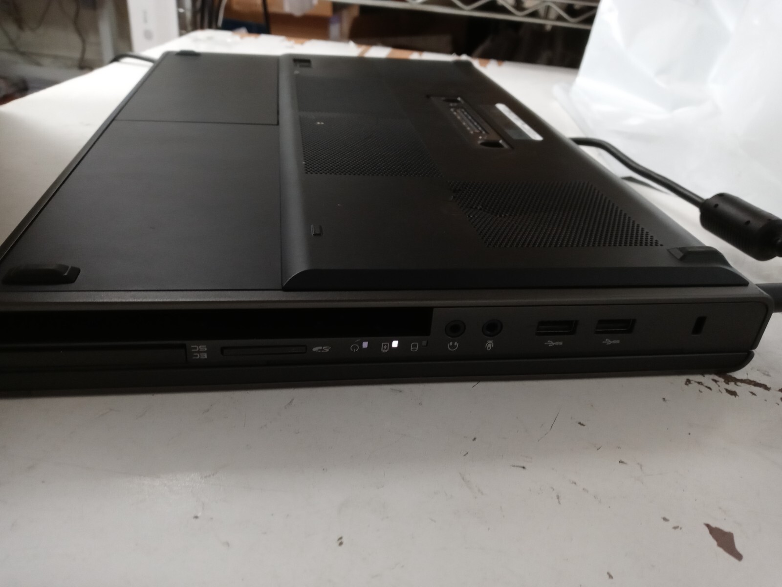 Dell Precision M4800 15.6″ FHD Laptop i5-4300 2.6GHz 8GB RAM 0GB HDD NO OS