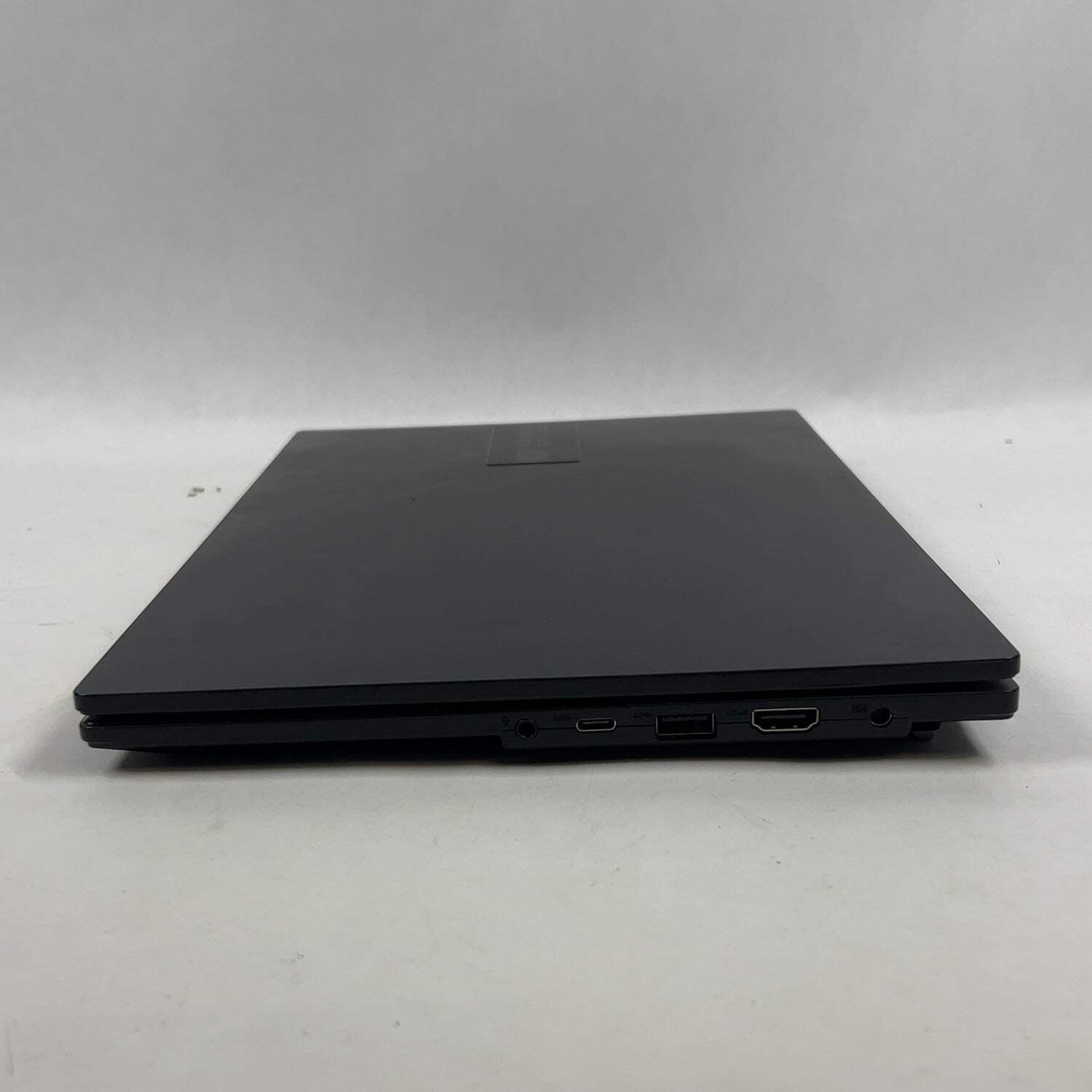 Asus Vivobook Go 14 E104F 14″ Ryzen 3 7320U 2.4GHz 4GB RAM 128GB SSD