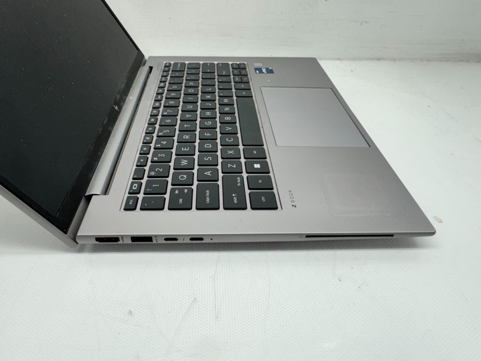 HP Zbook Firefly 14 G9 Intel i7-1265U@1.8GHz 16GB 256GB T550 Win 11 *READ*