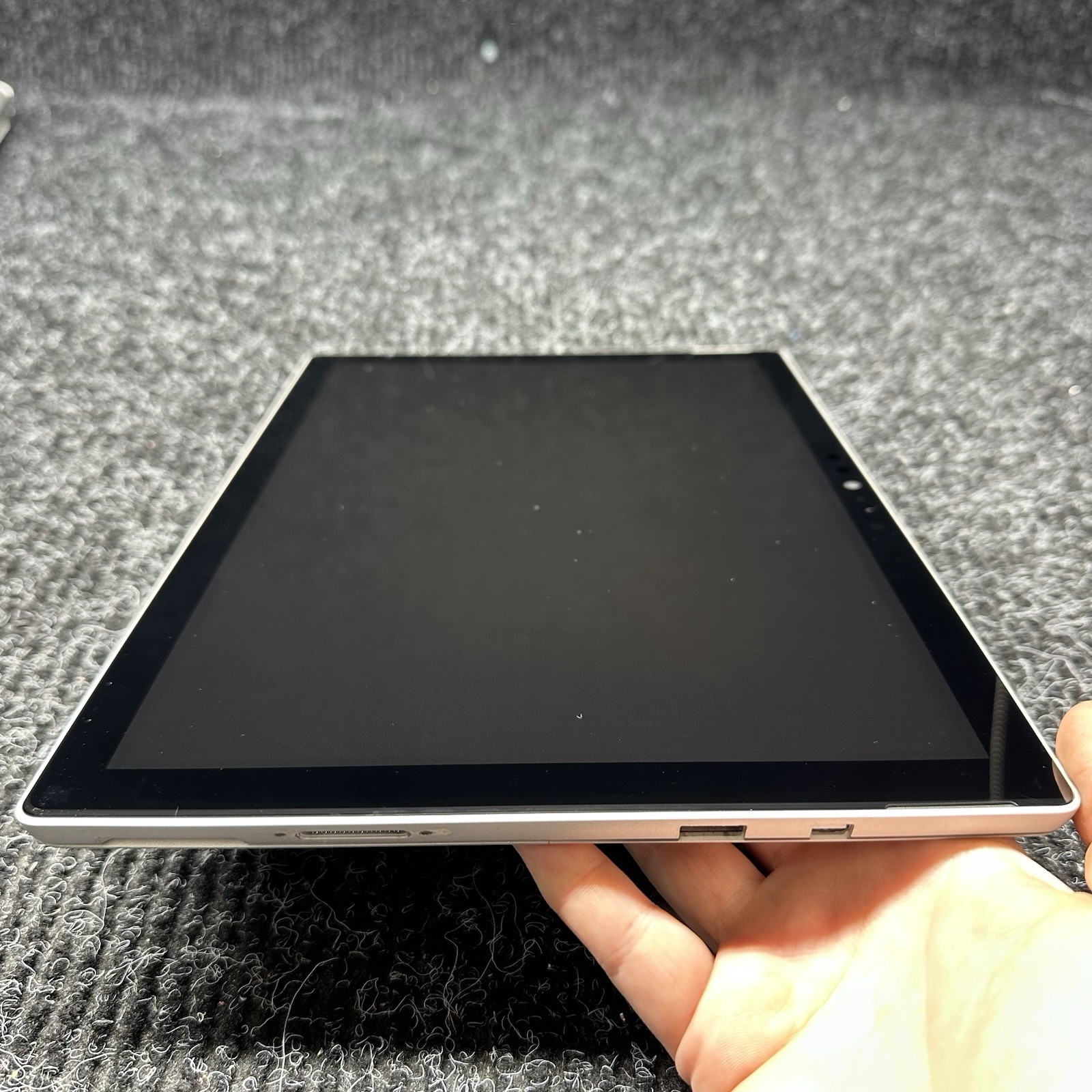 Microsoft Surface Pro 1796 i7-7660U 8GB RAM 256GB SSD W10 Pro No A/C 57% BATT