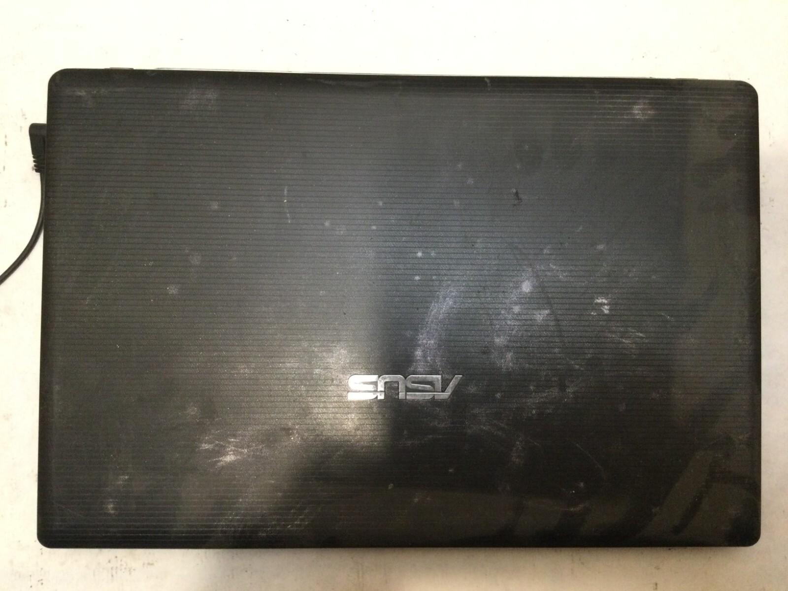 ASUS X55A 15.6″ / Intel Celeron B380 @ 1.80GHz / (PAINTED/MISSING PARTS!) MR