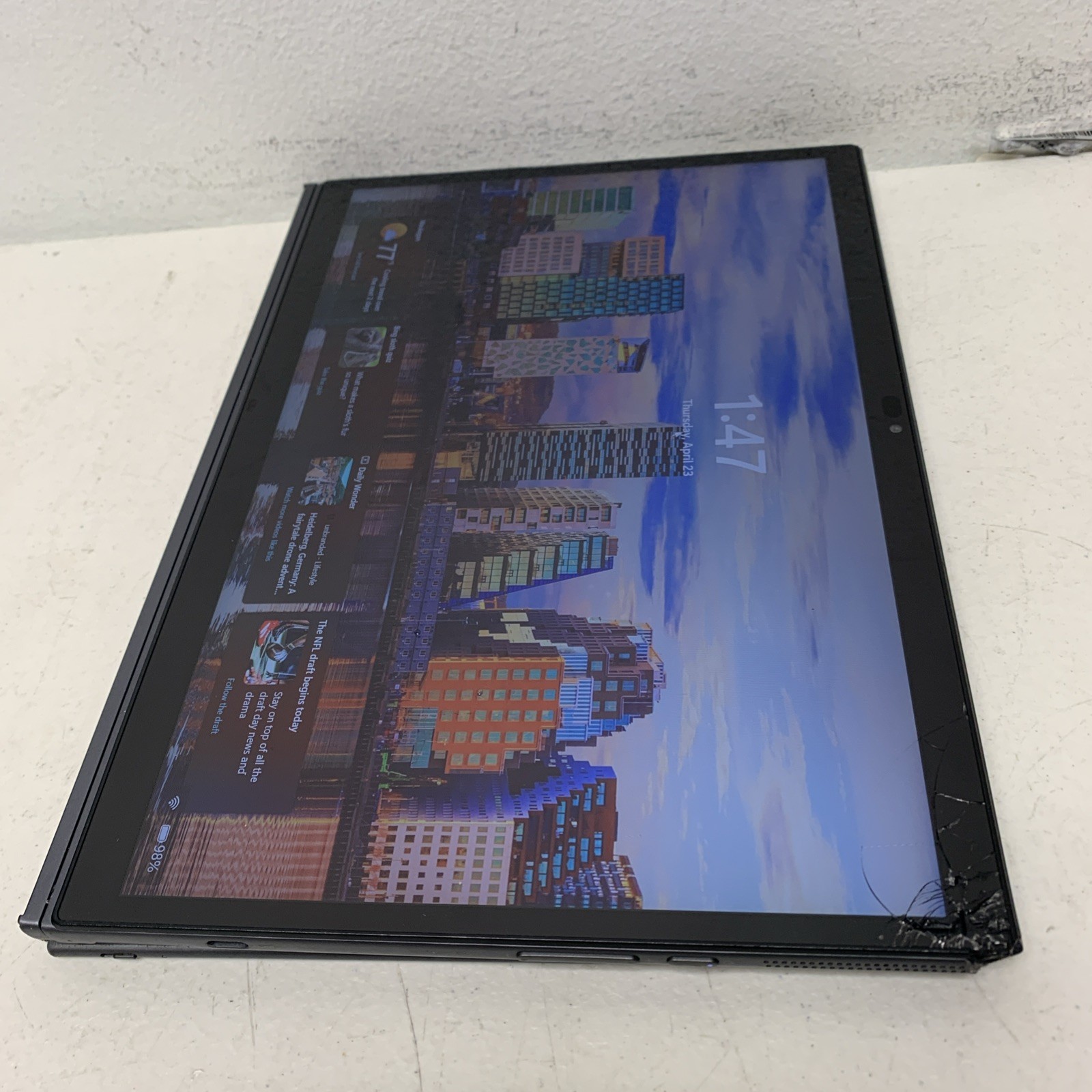 Lenovo Yoga Duet 7 13″ Core i7-10510U 1.80GHz 16GB Ram 512GB Ssd Read Desecrip