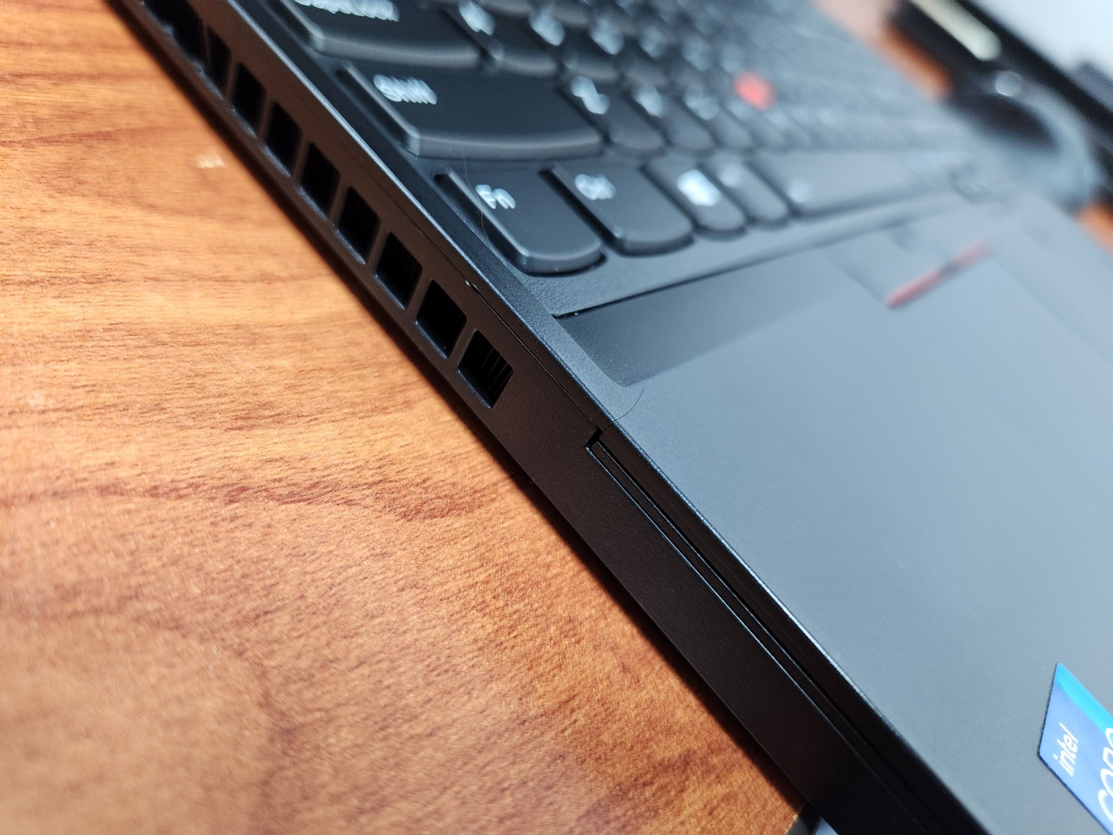 Lenovo ThinkPad P15v Gen 2 15.6 FHD i7-11800H 32GB RAM Nvi. T600 EXCELLENT BATT~