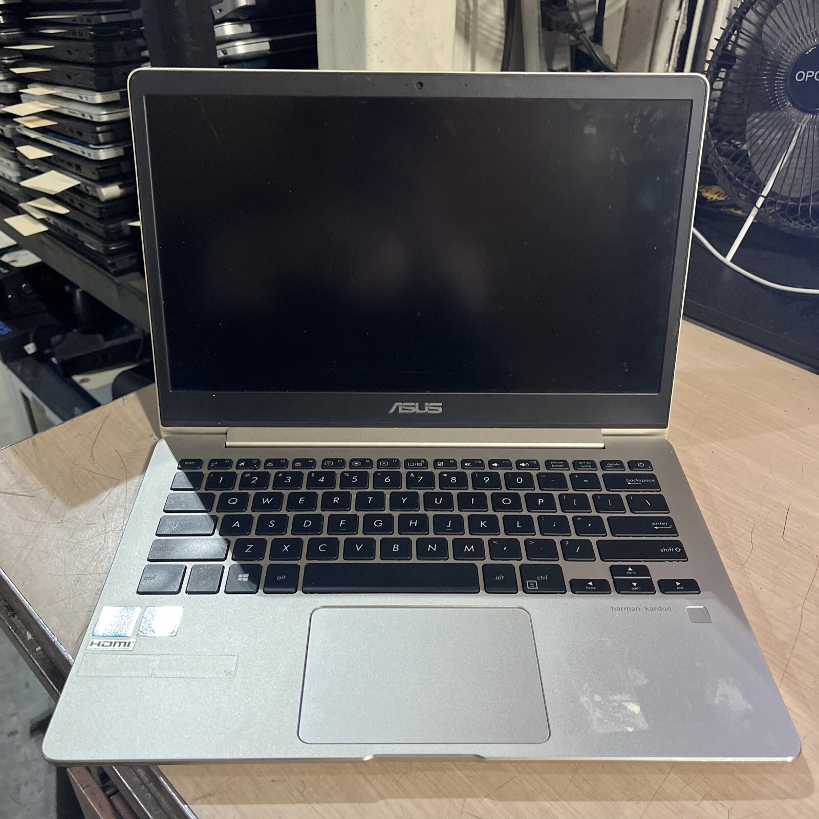 ASUS UX331U NOTEBOOK PC INTEL CORE I5 8TH GEN 8GB RAM NO HD ,