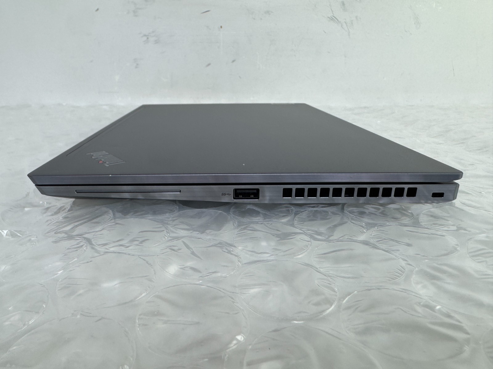 Lenovo ThinkPad T14s Gen 2 i7-1185G7 16GB 256GB SSD 14″ FHD Win 11 Pro