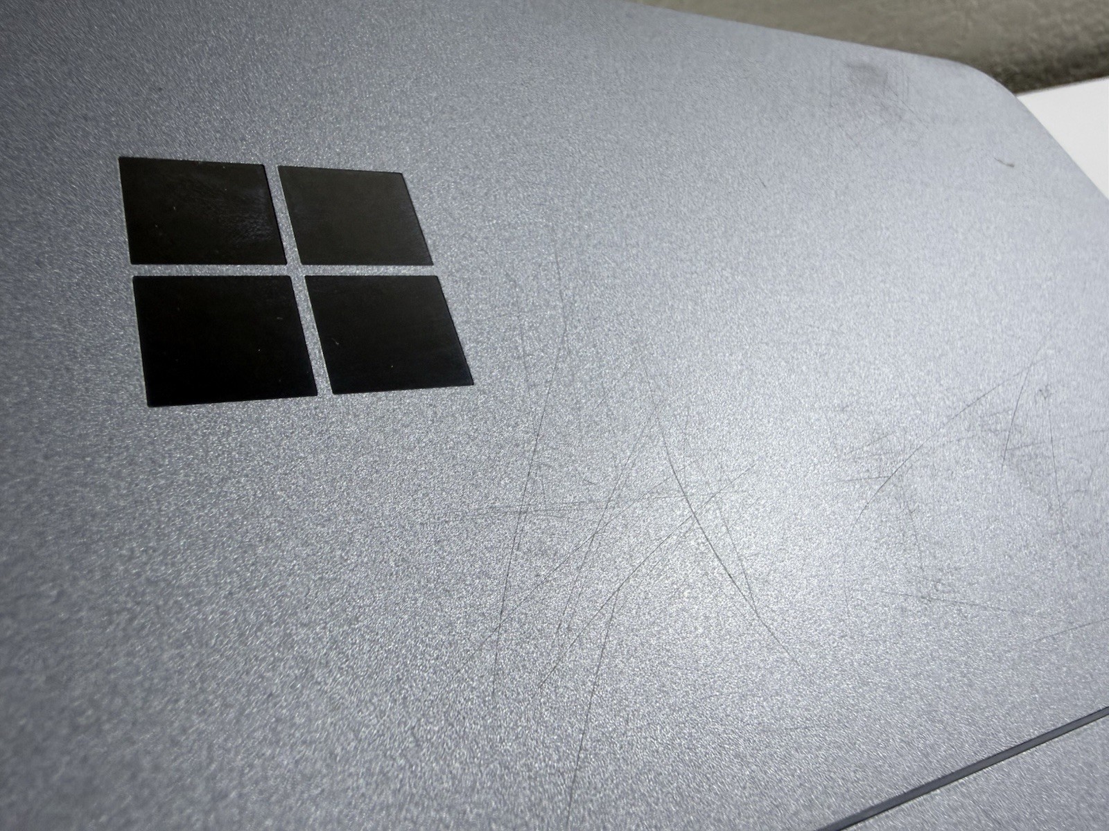 Microsoft Surface Laptop Studio 14 2K TOUCH 3.3GHz i7-11370H 32GB 1TB RTX A2000