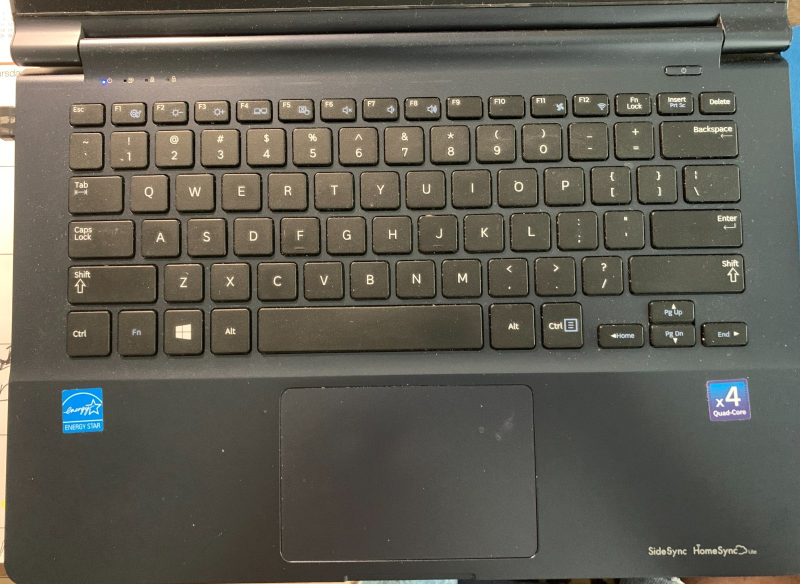 Samsung NP915S3G-K01 13.3″ Touch AMD Quad Core 4GB DDR4 RAM, 128GB SSD W10 Home