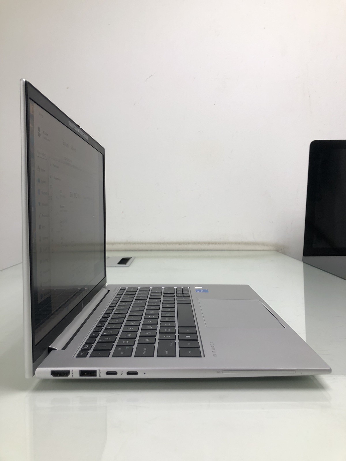 HP EliteBook 840 G10 14″ Laptop i5-13th Gen 16GB RAM 512GB SSD FHD Win 11 Pro