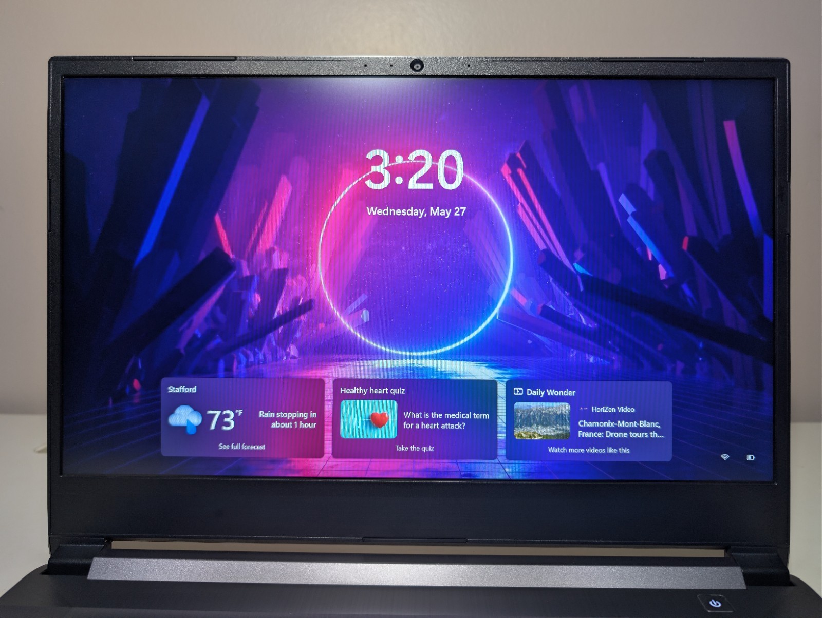 Clevo Sager NH58R | i7-9750H 32GB RAM 500GB SSD + 1TB HD | FHD@240Hz RGB Backlit