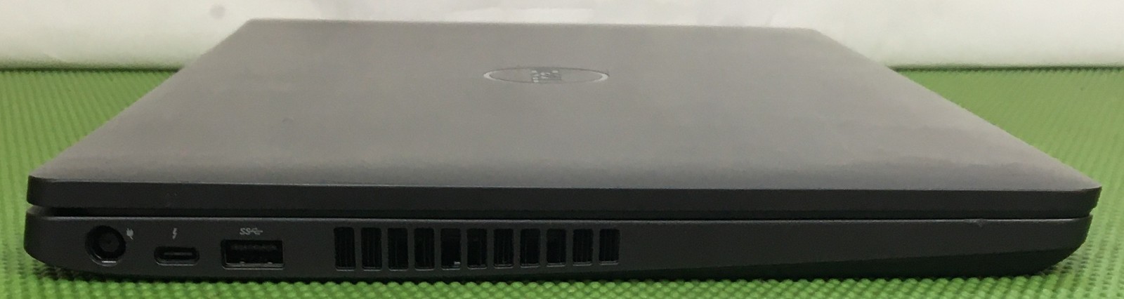 Dell Precision 3540 i5-8365U 16GB Radeon Pro WX 3100 15.6″ TouchScrn – NO OS/SSD