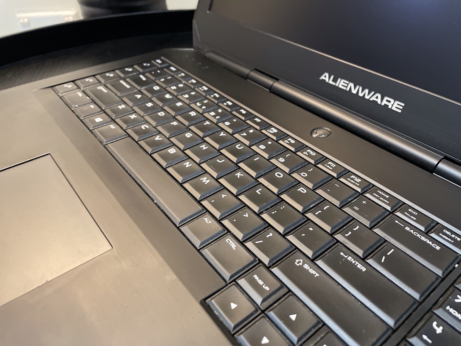 Gaming Laptop Alienware R3 6th Gen Intel Core i7 NVIDIA GeForce GTX 970