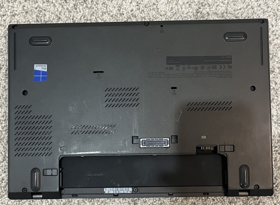 Lenovo ThinkPad T440s 14″ (no SSD) Core i5-4300U, 1.90GHz, 8GB) Screen Damage