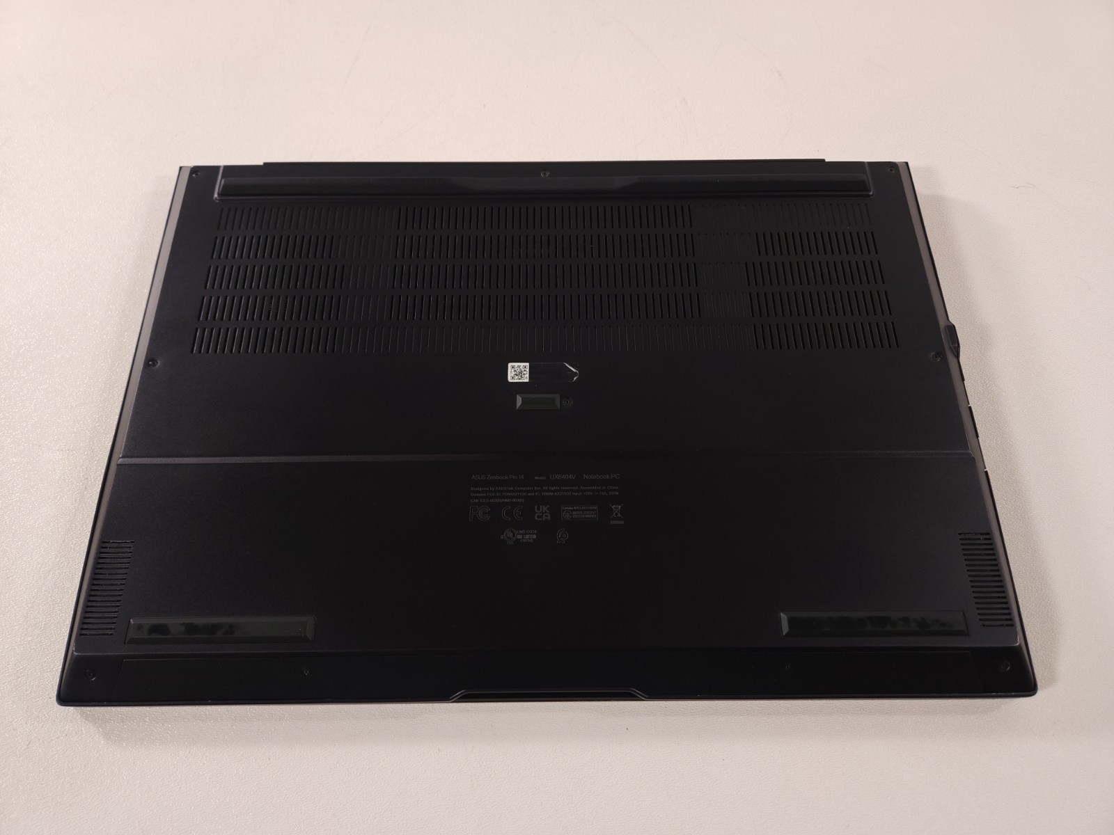 ASUS Zenbook Pro 14 OLED UX6404V I9 13900H, 32GB RAM, RTX 4060, 1TB SSD