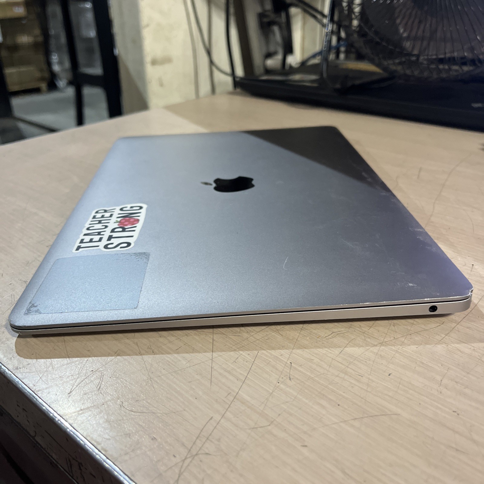 APPLE MACBOOK AIR 13″ SCISSOR, 2020 CORE I3-1000NG4 1.1GHZ 8GB RAM 256SSD