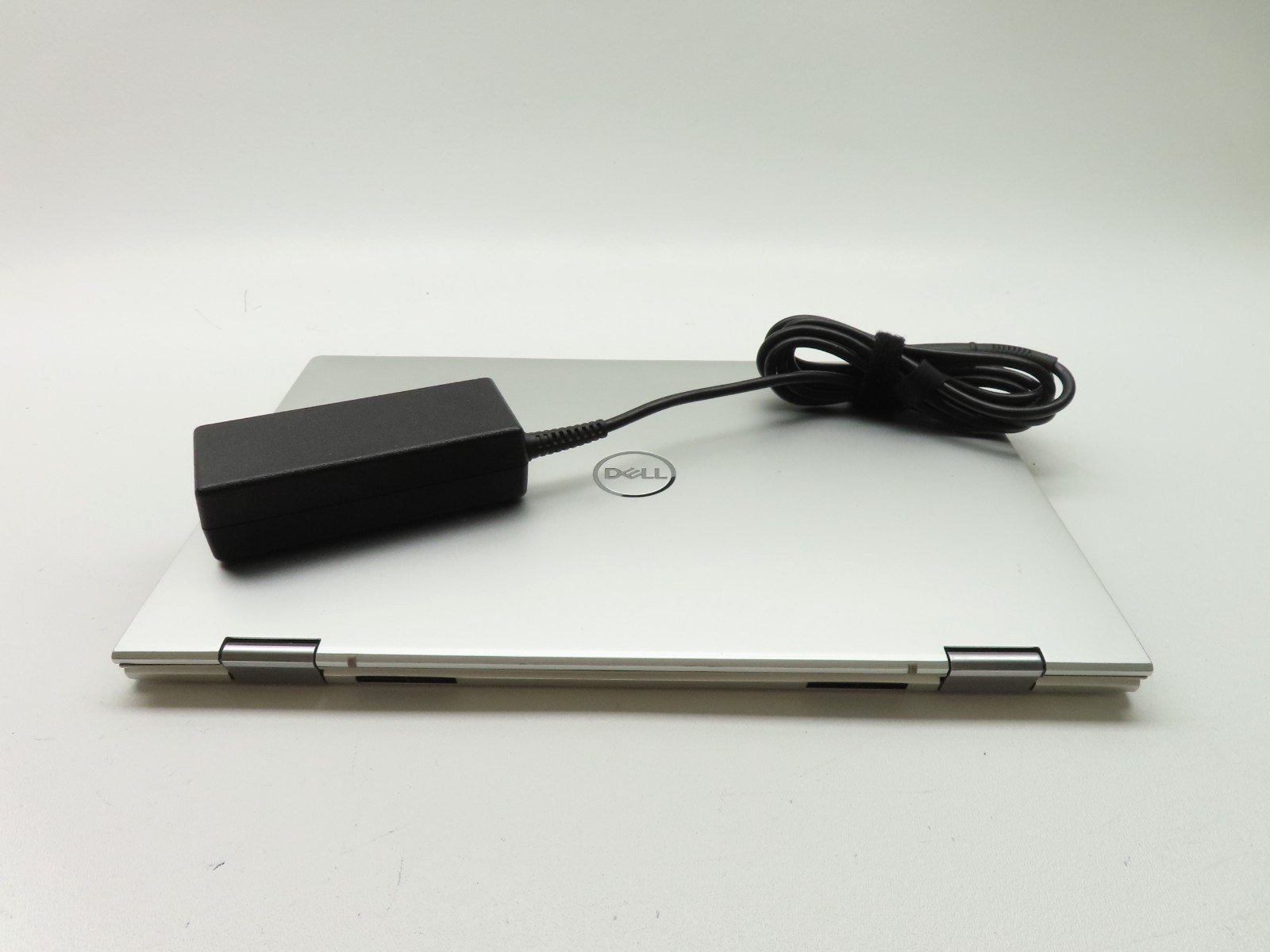 Dell Inspiron 7306 2-in-1 13.3″ Intel i5-1135G7 2.4GHz 8GB RAM 512GB SSD