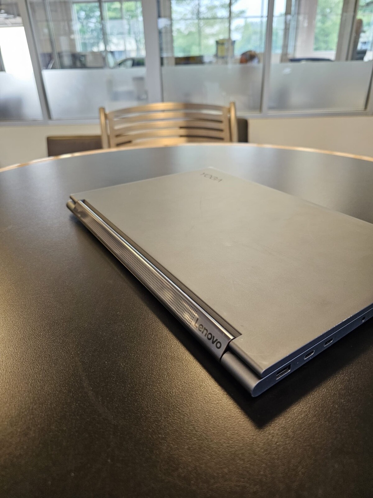 Lenovo Yoga 9 15IMH5 Notebook 4K 15.6″ i9-10980HK 16GB 1TB 1650 Ti 82DE000KUS