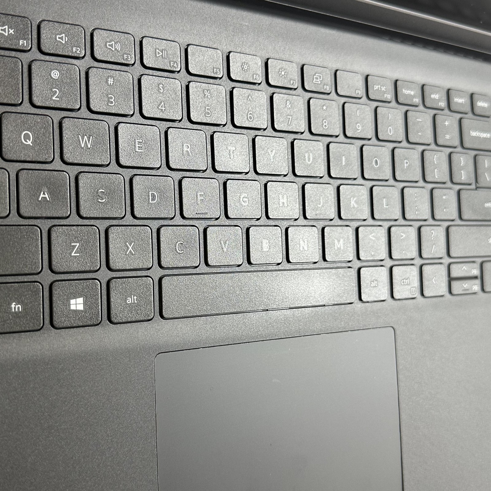 Dell Inspiron 3511 15.6 Black FHD i3-1115G4 3.00GHz 12GB 128GB SSD Very Good