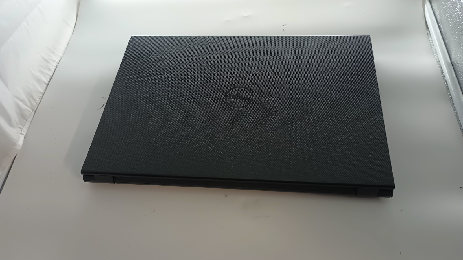 2459 Inspiron3543 w/charger.i5-5200U.8GB.1 TB HDD.15.6″.Optical.W11. Nice!