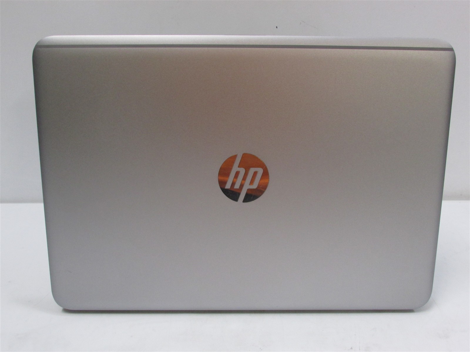 HP Elitebook Folio 1040 G3 i7-6600U 2.6GHz 16GB RAM 256GB m.2 14″ W10P COSM DMG