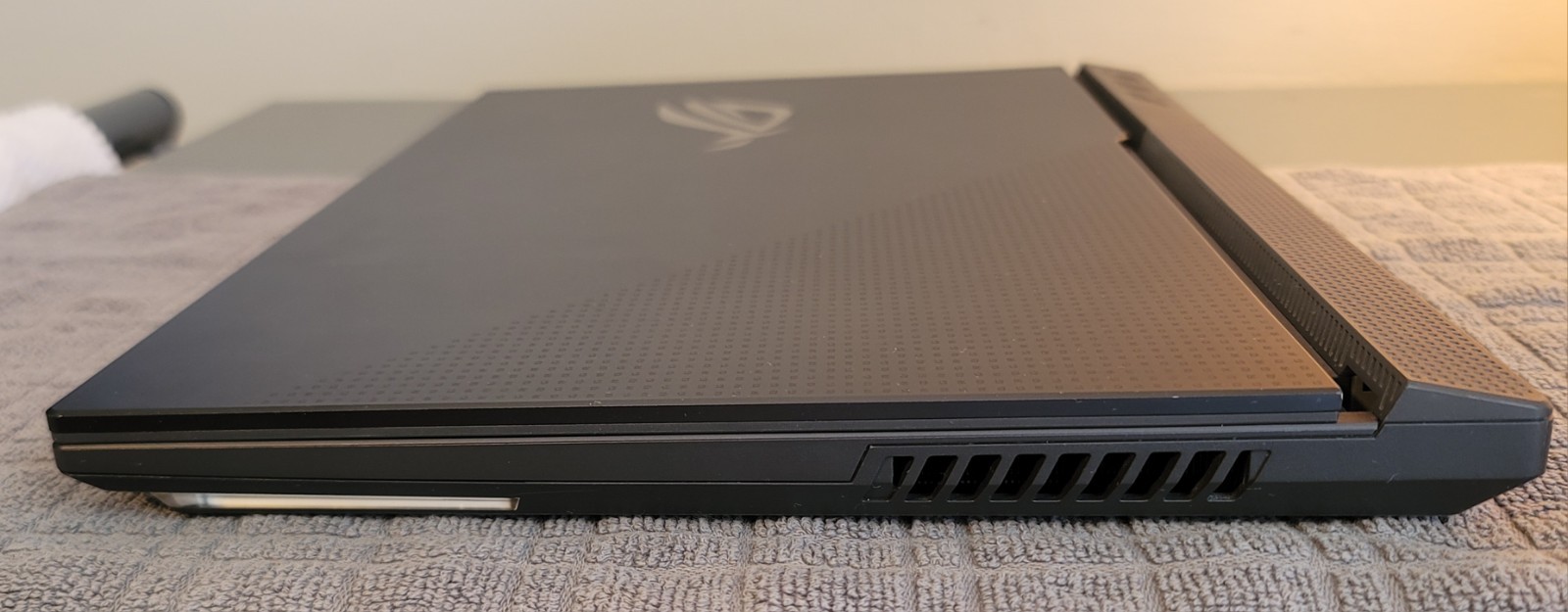 Ausu ROG STRIX G513Q Gaming Laptop Parts Only