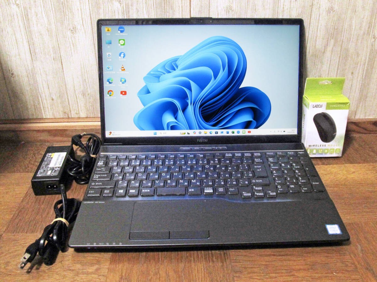 Fujitsu LIFEBOOK AH53/D3 Core i7-8565U 32GB 1TB SSD + 1TB HDD Blu‑ray Win 11 Pro