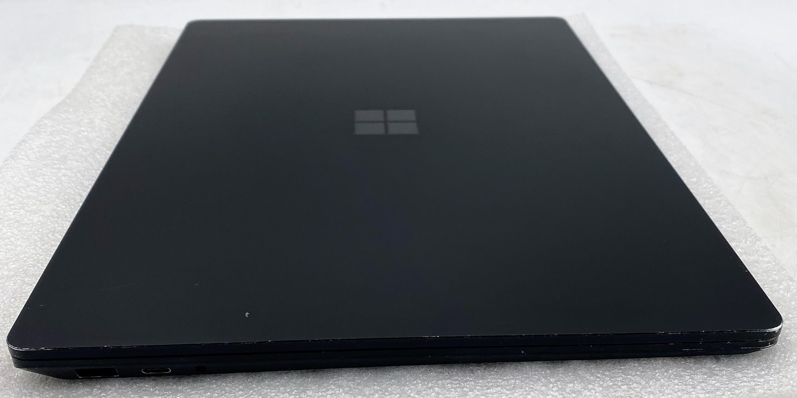Microsoft Surface 3 Laptop- 256GB SSD, 16GB DDR4 RAM, i5-1035G7 CPU, W11 Pro