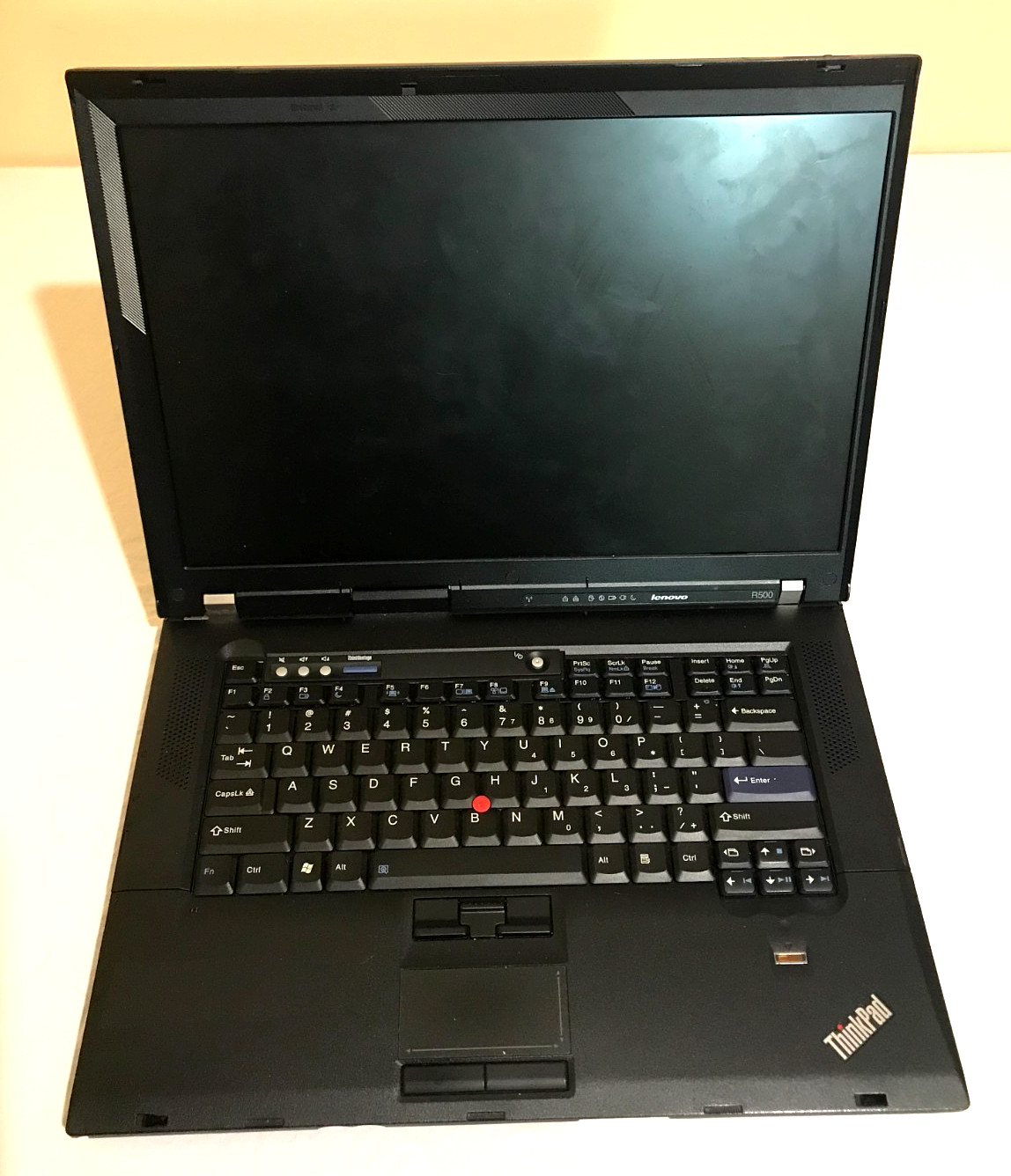 Lenovo Thinkpad R500 15″ Laptop Core 2 Duo P8600 2.4 GHz 160GB HDD 2048 MB RAM