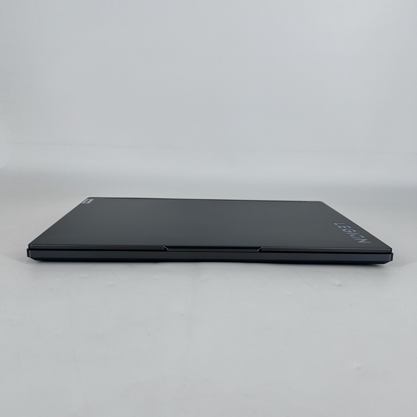 Lenovo Legion Slim 7i 16 240Hz QHD+ 2.4 GHz i7-13700H 16GB 1TB SSD RTX 4060