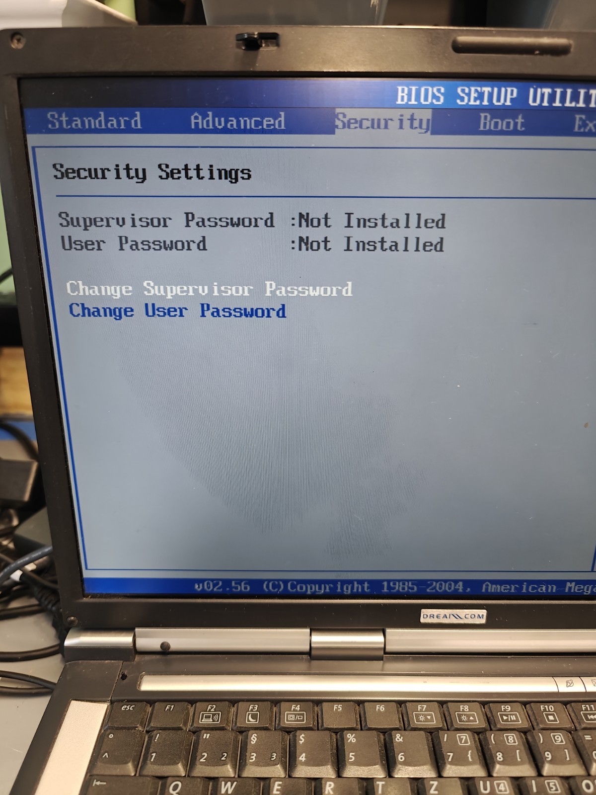 Dreamcom Vintage Laptop Mobile AMD Sempron 3000+1805MHz 480MB Ram No OS/HDD