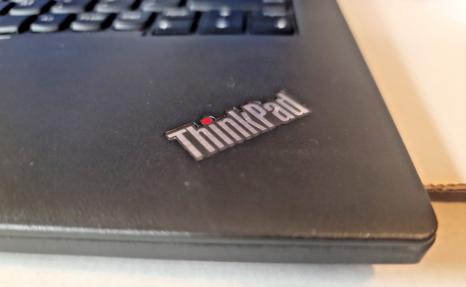 Lenovo ThinkPad X260 Intel Core i5-6300U 8GB RAM, 320GB HDD Windows11 double bat