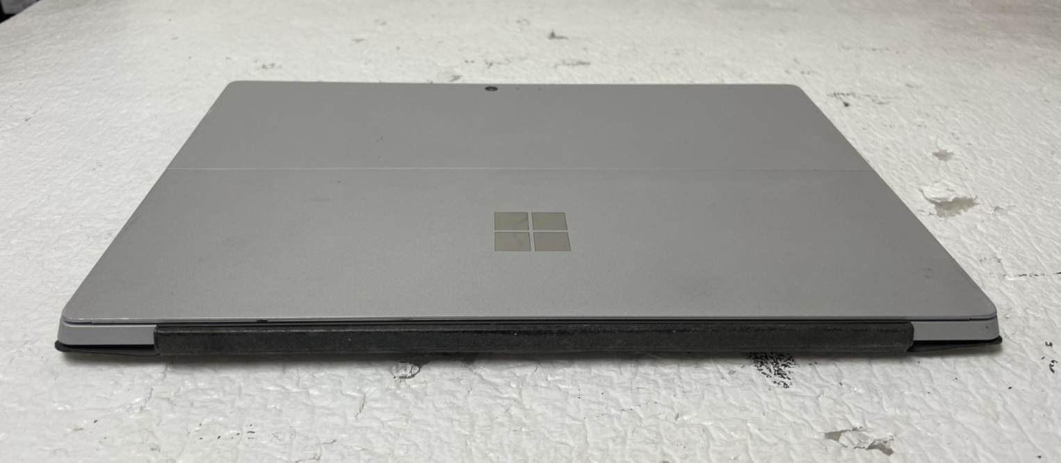 Microsoft Surface Pro 4 1724 i5 8GB RAM 256GB SSD NO OS For Parts *READ