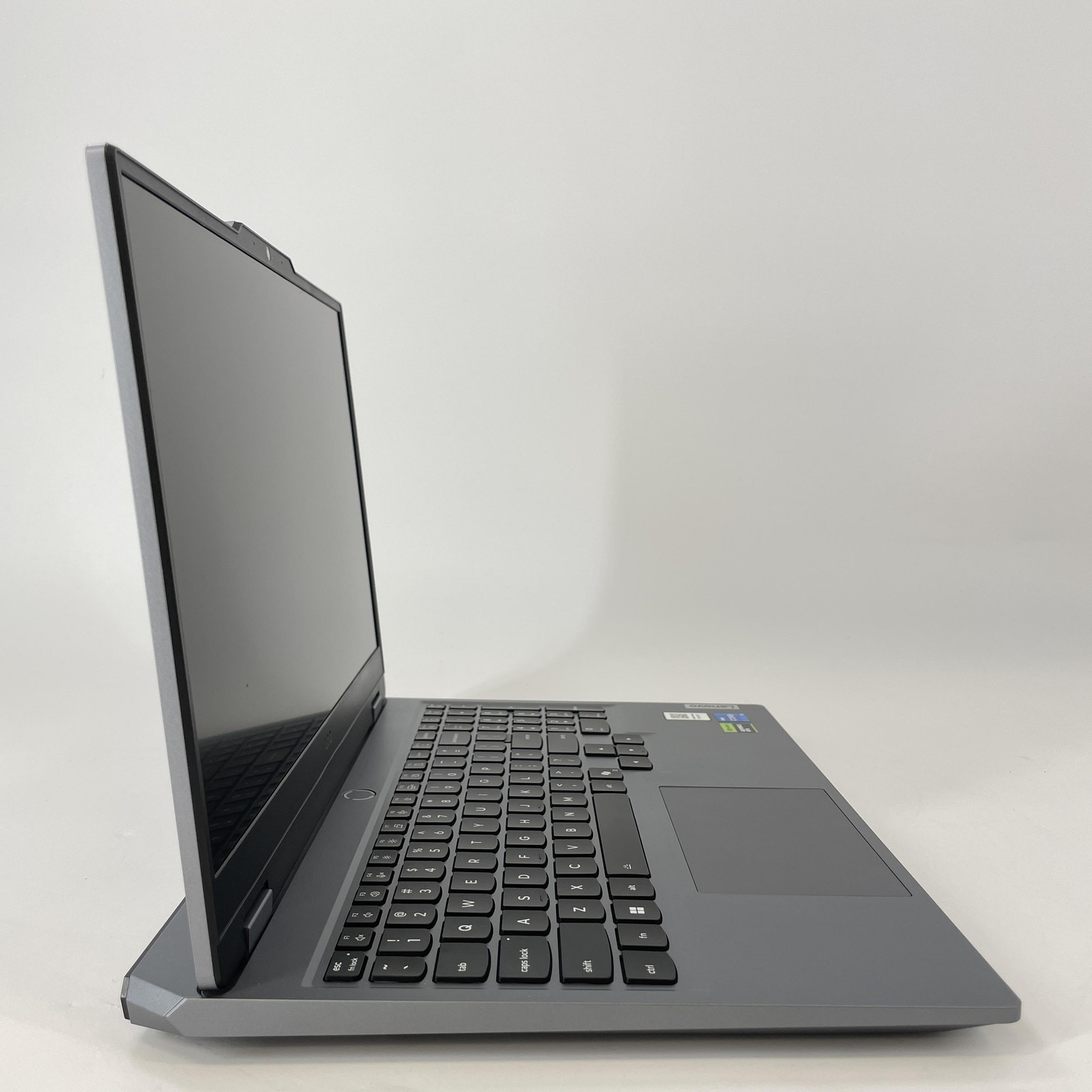 Lenovo LOQ 15 144Hz FHD 2.4 GHz i5-13450HX 16GB 2TB/512GB RTX 5050 Excellent