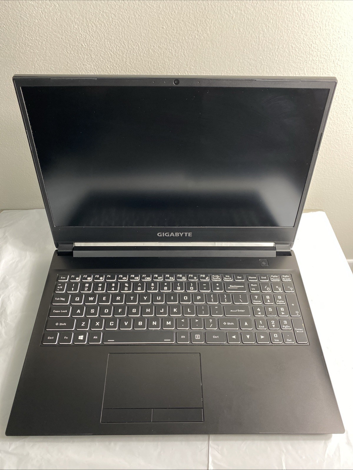 Gigabyte G5 GD 15.6”Gaming Laptop i5-11400H-RTX3050-16GB RAM- 512GB SSD- Read Me