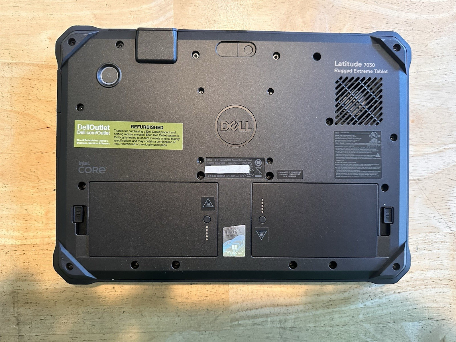 Dell Latitude RUGGED Extreme Tablet 7030 i7-1260U 1TB 16GB TOUCH NO CAM RJ45 WTY