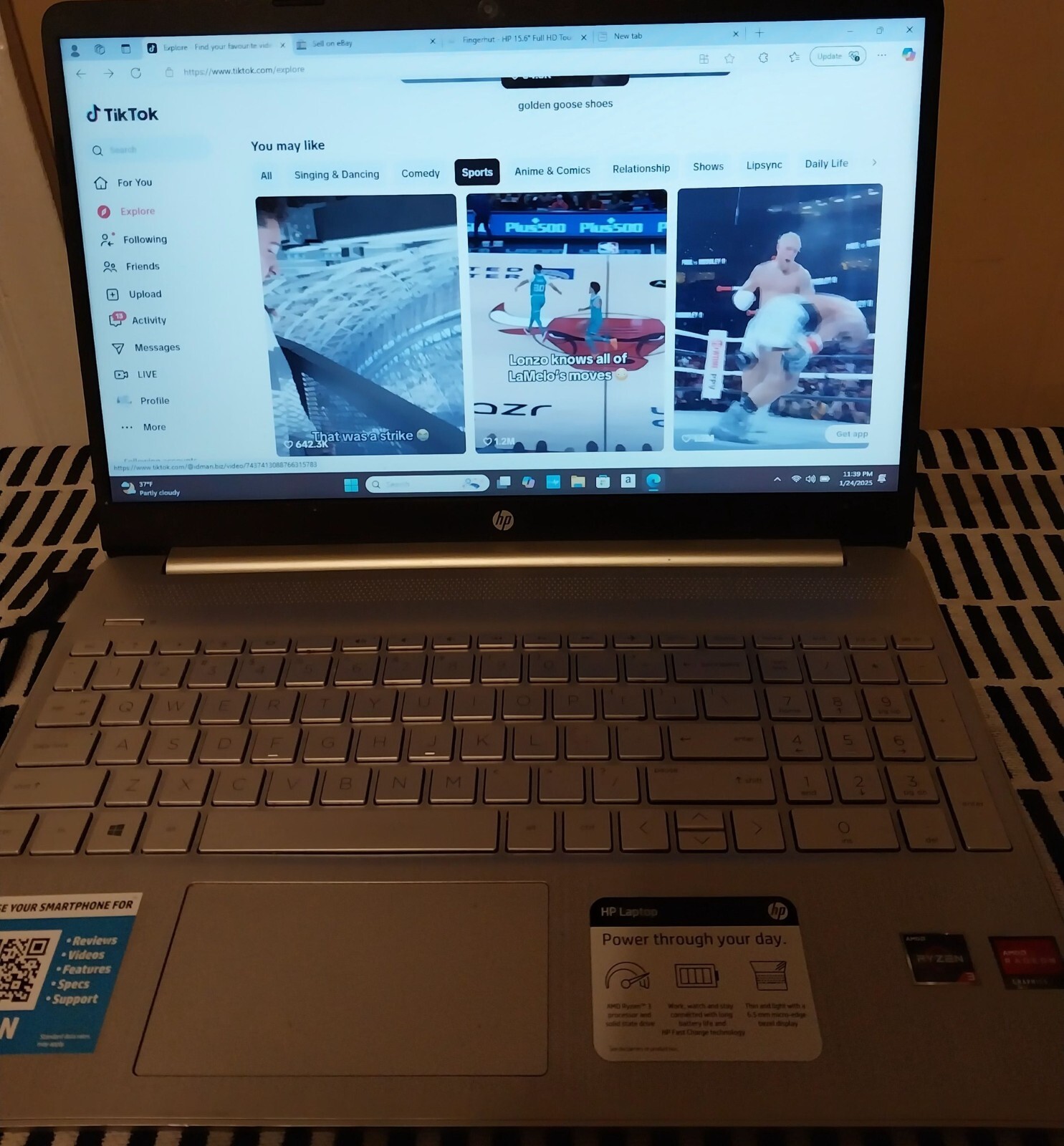 HP Laptop (silver) 15.6 ‘ with TikTok App, Touch AMD, Excellent Condition