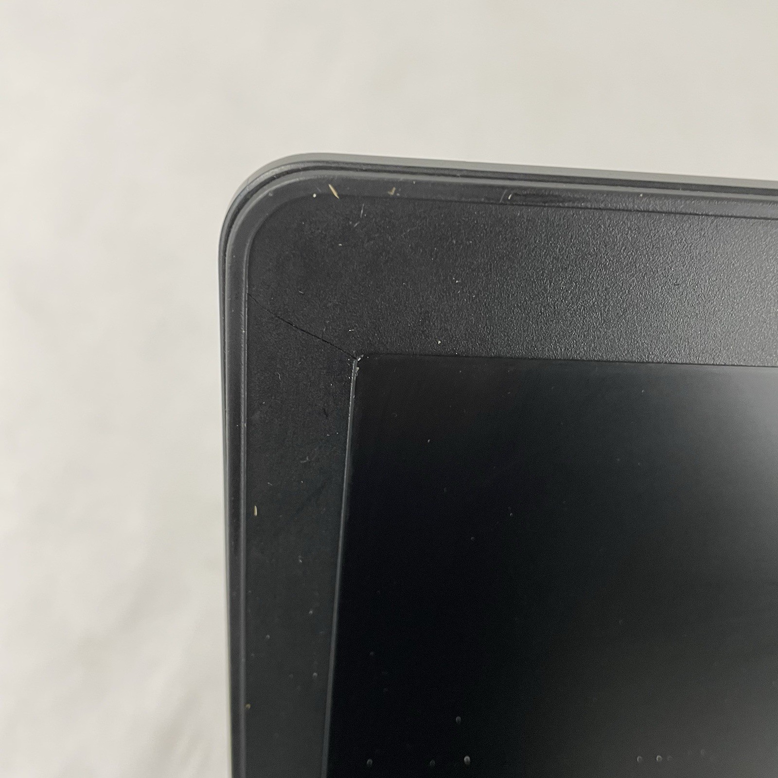 Dell Latitude E5570 15.6″ i3-6300U 2.40 GHz 8 GB RAM No SSD No OS No Battery