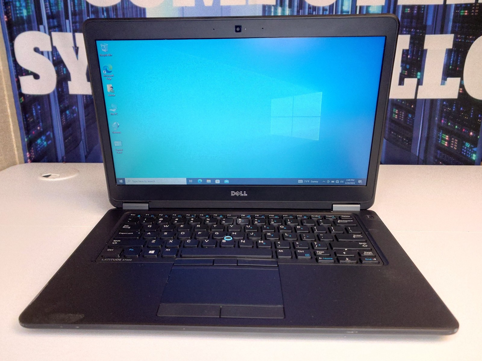 Dell Latitude E7450 14″ 256GB SSD, Intel Core i5-5300U, 2.30GHz 8GB Laptop-Black