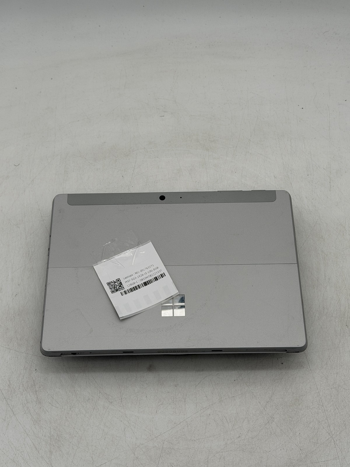 Microsoft Surface Go (3) 10.5in i3-10100Y 8GB 128GB NO OS Read