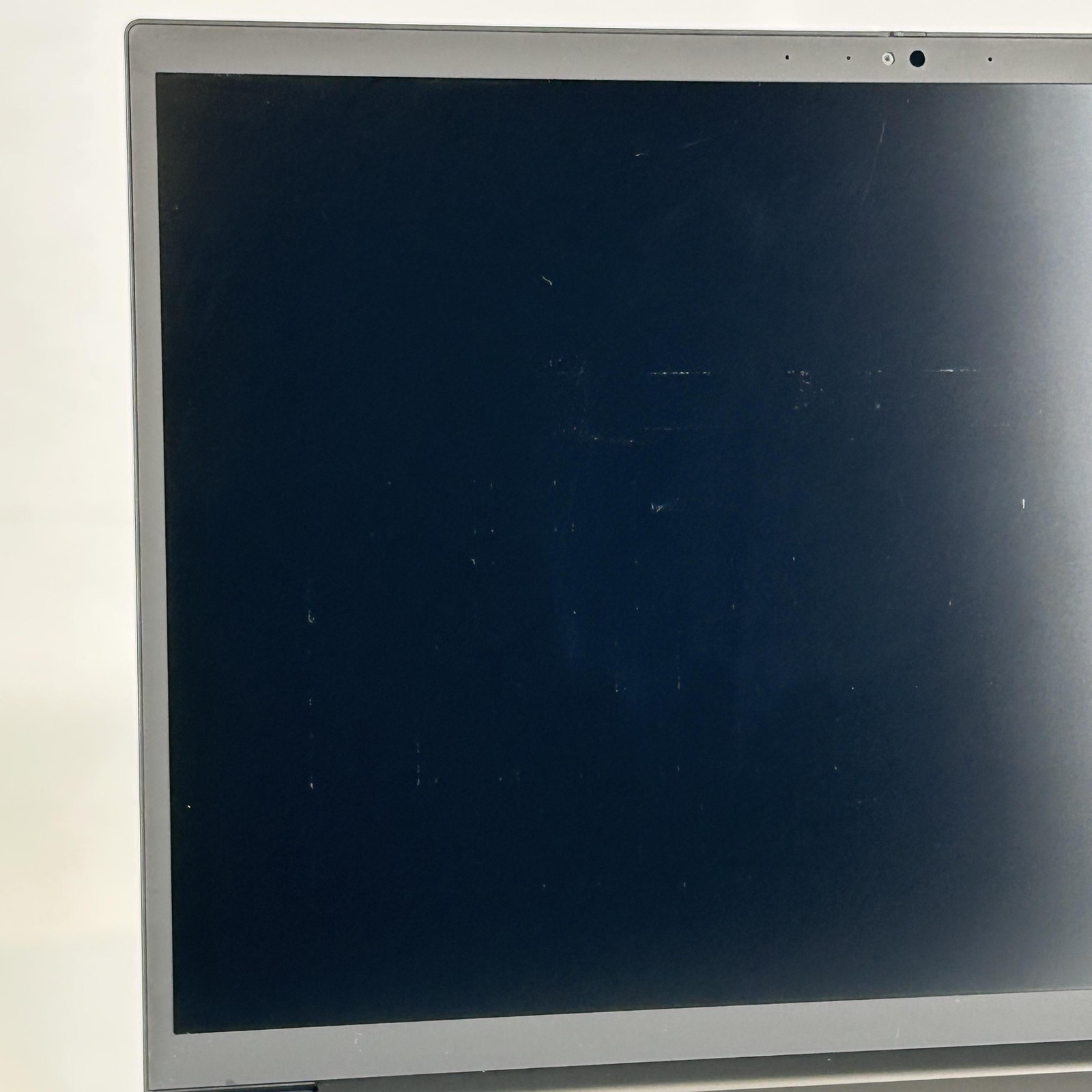 Lenovo ThinkPad P1 Gen 5 16 FHD+ 2.4 GHz i7-12800H 8GB 256GB SSD RTX A1000 Good
