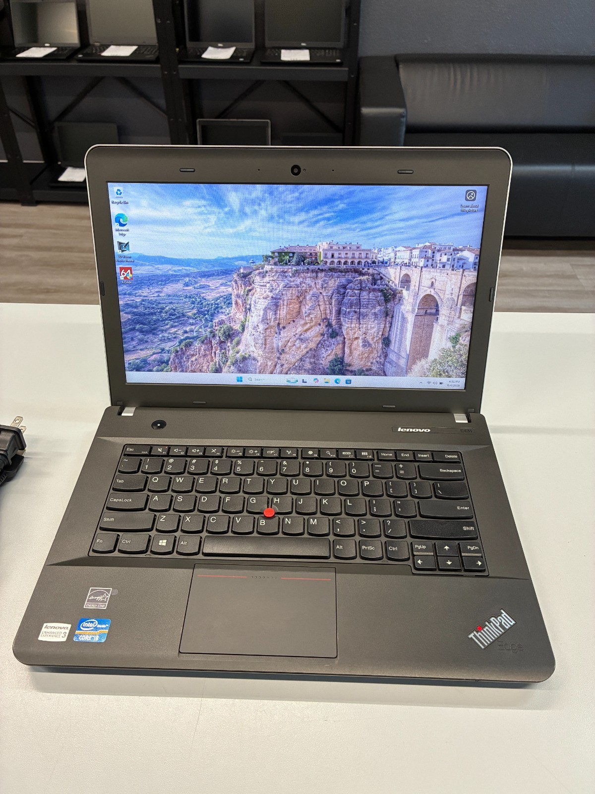 Lenovo ThinkPad Edge E431: 14″ / i5-3230M / RAM 16Gb / SSD 250Gb / Win 11