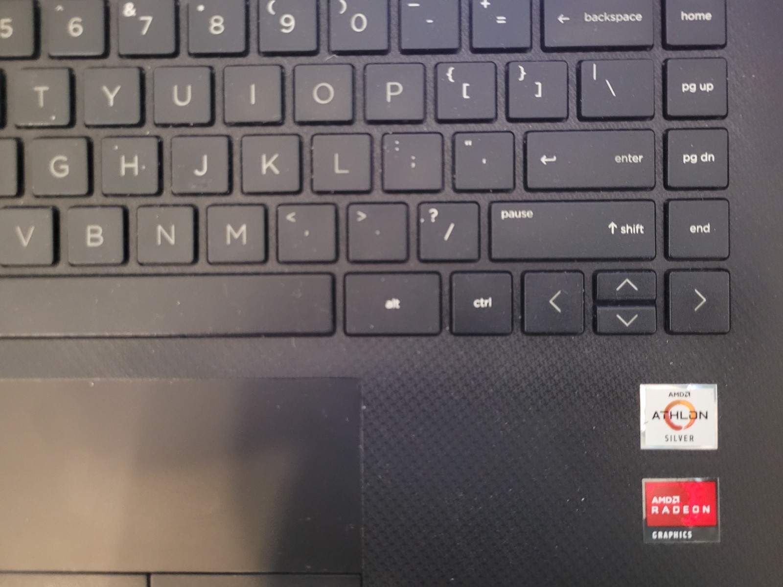 HP 14-dk1003dx 14″ Laptop AMD ATHLON Silver Radeon Graphics 4GB 128GBSSD Win 11!