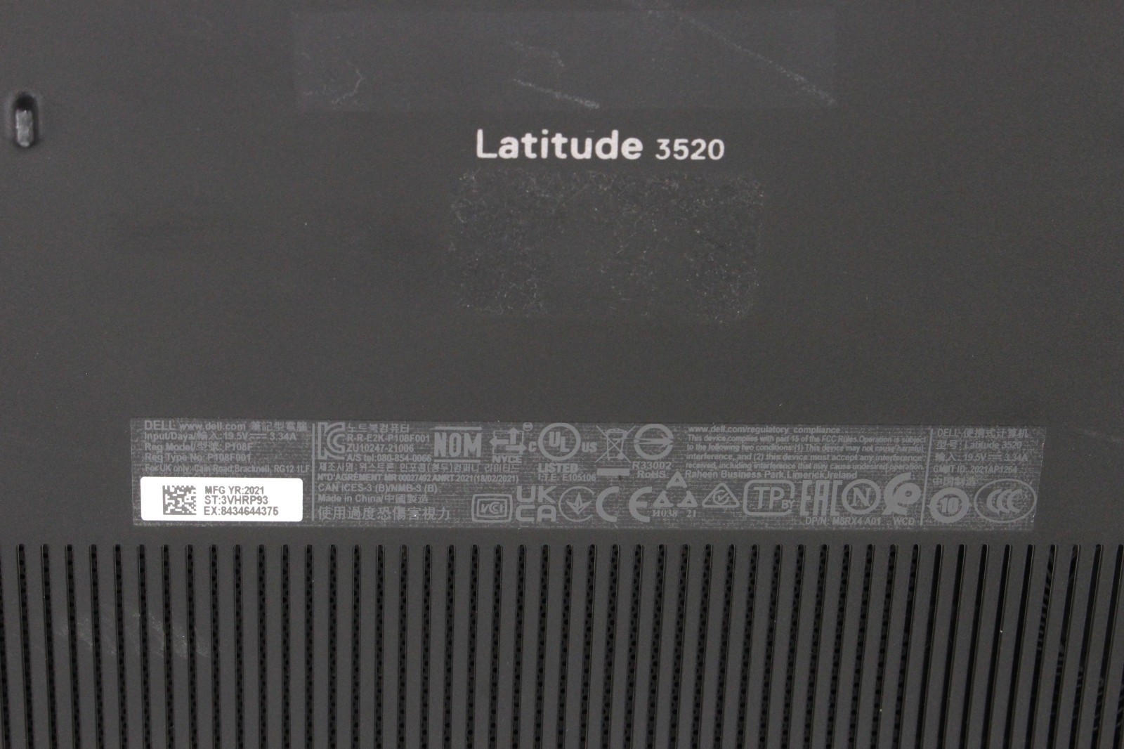 DELL LATITUDE 3520 15.6″ 2.8GHz i7-1165G7 256GB SSD 16GB RAM Win 11 ; 6175489