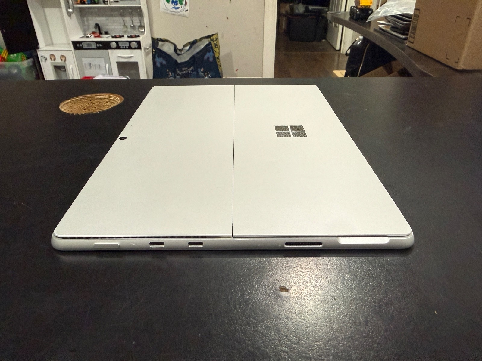 Microsoft Surface Pro 8 1983 2.60GHz i5-1145G7 8GB RAM 256GB SSD Win 11 Pro